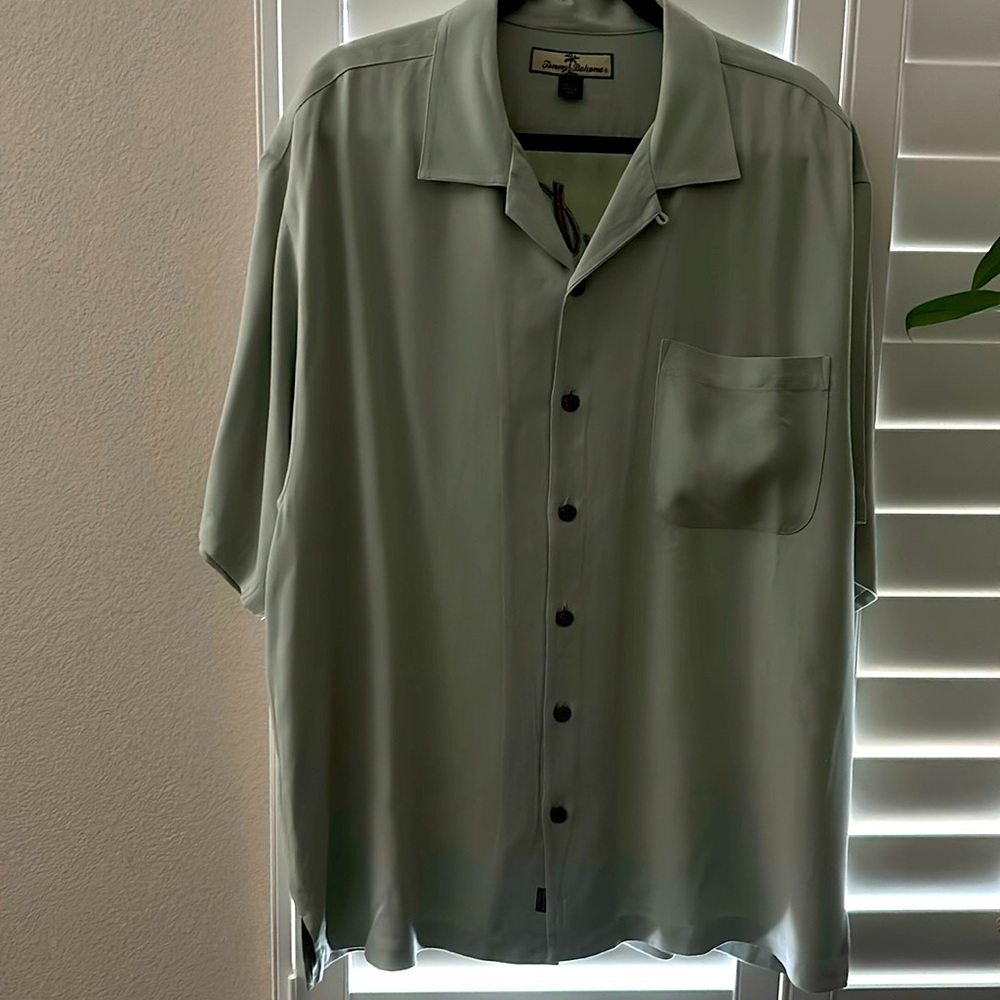 Tommy Bahama Button Down Shirt L-XL